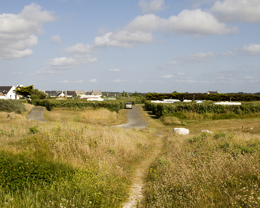 Sentier dans les dunes du camping du Curnic dans le Finistère